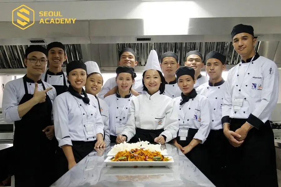 Môi trường học tập năng động vui vẻ