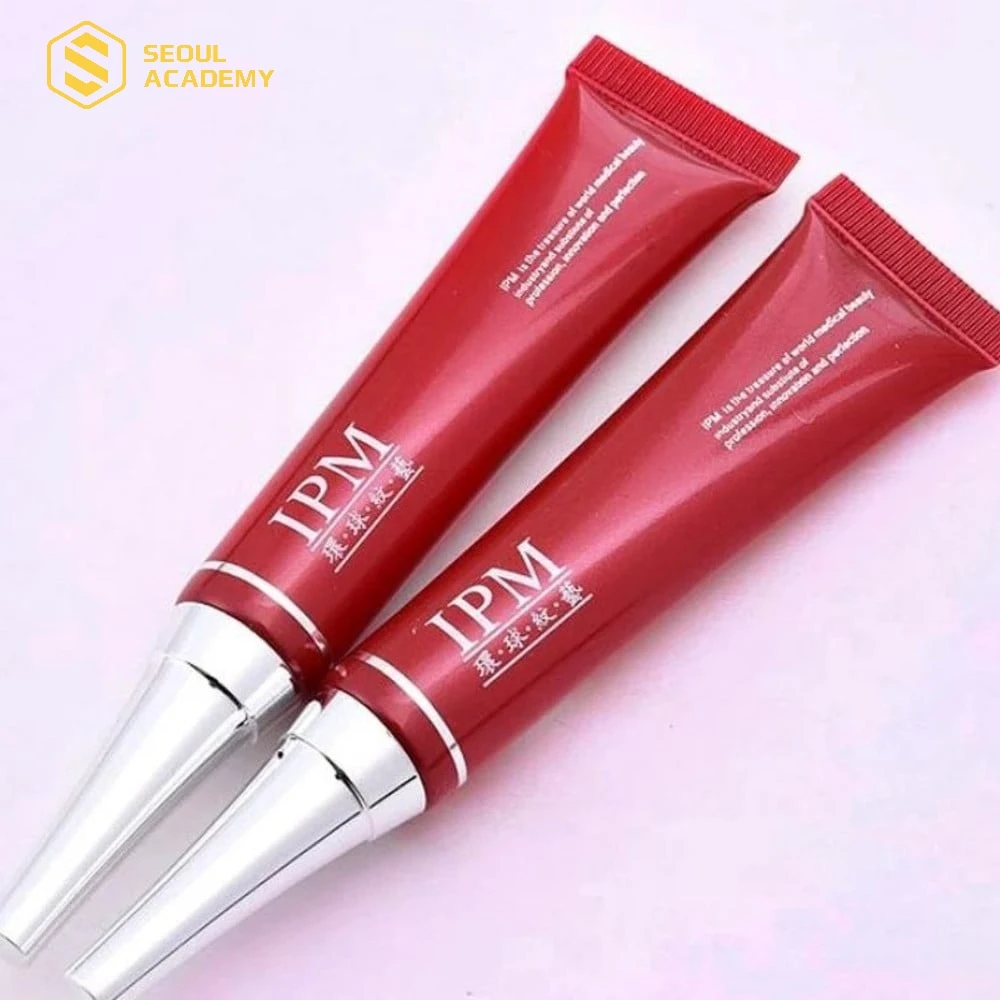 IPM có khả năng cung cấp dưỡng chất dồi dào cho môi ẩm mịn, tươi tắn