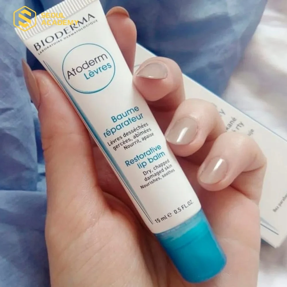 Bioderma Atoderm Levres nổi bật với khả năng làm dịu và dưỡng ẩm vượt trội cho môi bị khô căng