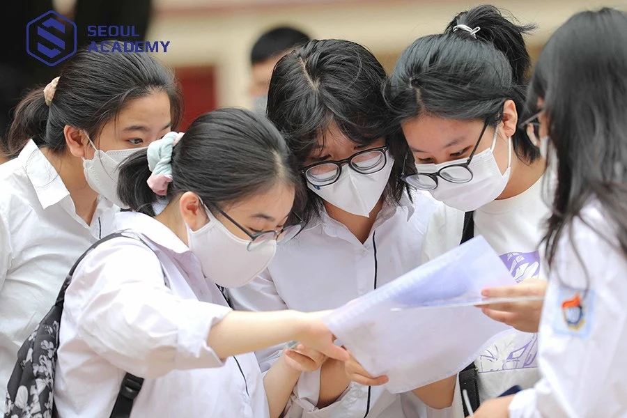 Học sinh thường tự hỏi nên hay không nên thi đại học 2 khối