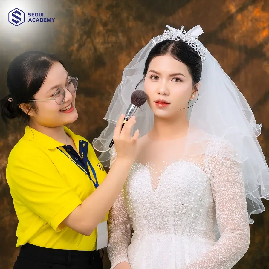 Nếu thực sự có đam mê, trang điểm là lựa chọn nghề nghiệp vô cùng tiềm năng