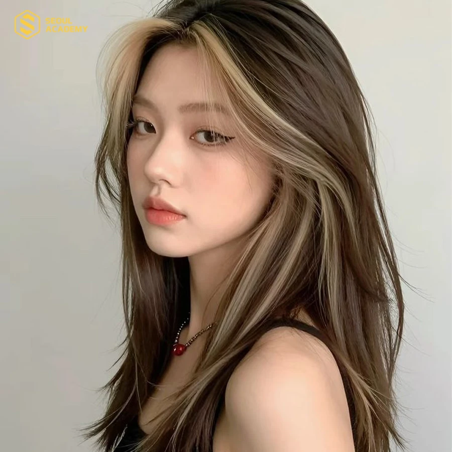 Kiểu tóc layer bung nữ nhuộm highlight cá tính, phá cách