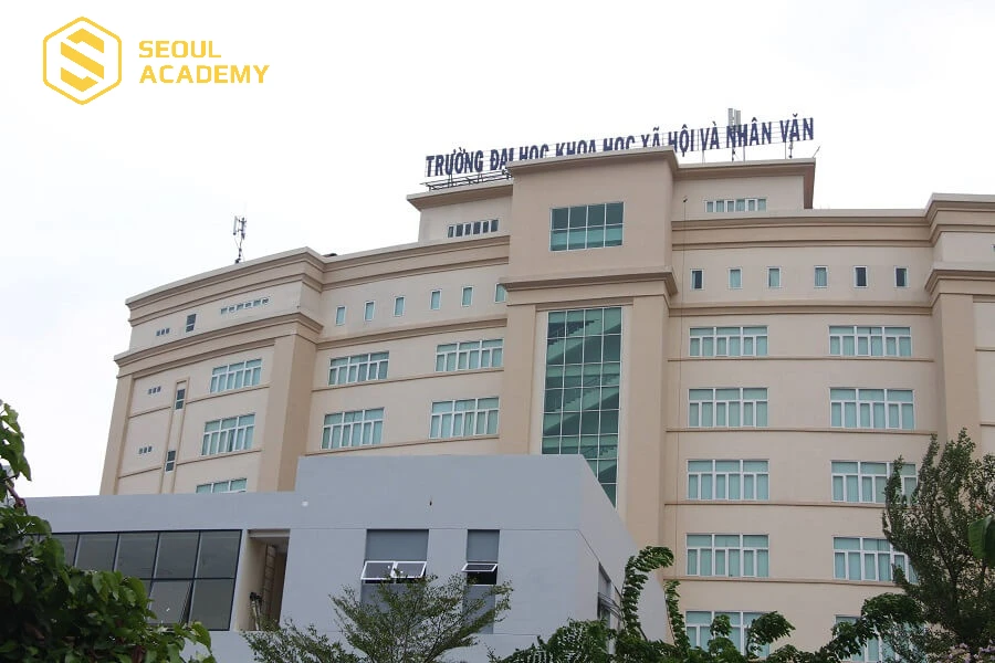 Đại học Khoa học Xã hội và Nhân văn là ngôi trường chuyên đào tạo các khối ngành xã hội