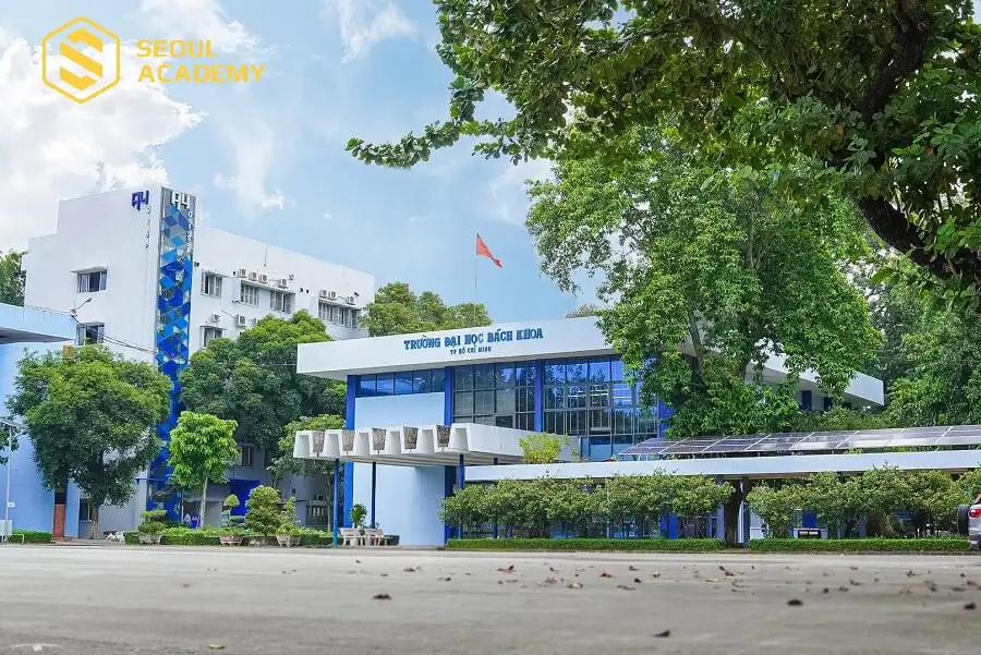 Đại học Bách Khoa là ngôi trường tiên phong trong lĩnh vực kỹ thuật, khoa học và công nghệ