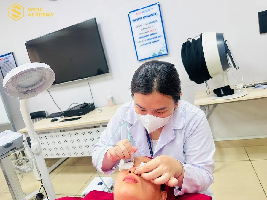 Thời gian đào tạo khóa học chăm sóc da Đại học y dược diễn ra từ 1 - 3 tháng tùy thuộc vào kế hoạch đào tạo của nhà trường
