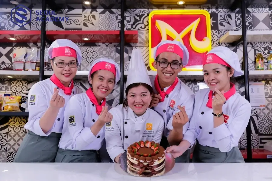 Hướng nghiệp Á Âu là nơi học nấu ăn mở quán uy tín