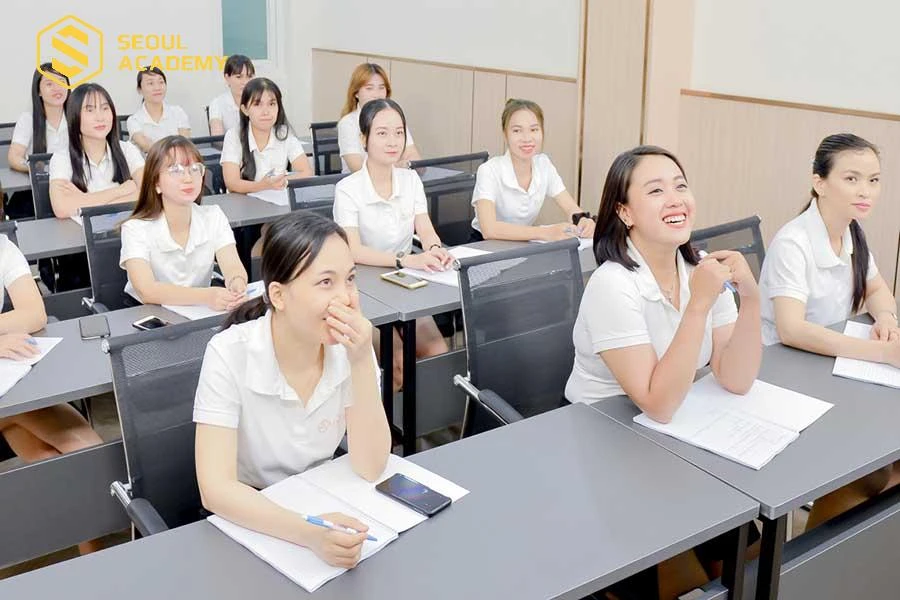 Linh Anh Academy nổi tiếng là địa chỉ học nghề thẩm mỹ Bình Dương
