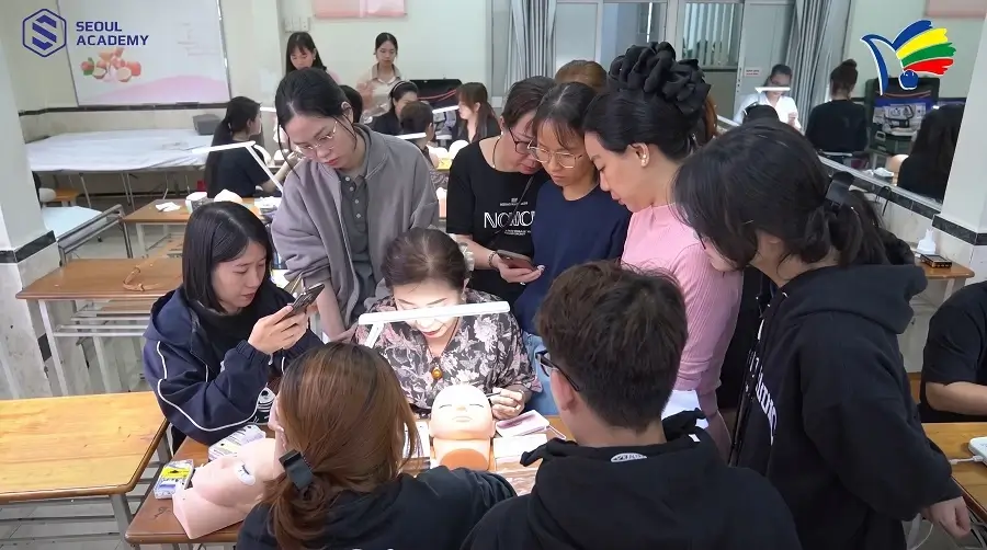 Nếu chỉ muốn học nối mi cơ bản để biết nghề thì học nối mi tại nhà văn hóa phụ nữ là lựa chọn đáng cân nhắc