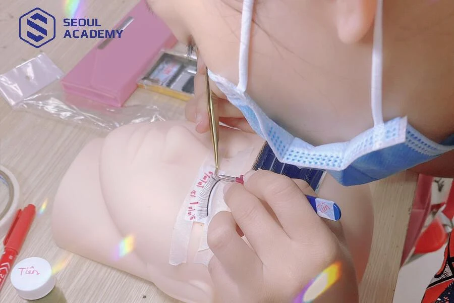 Hani Lash & Brow có đội ngũ giảng viên nhiều kinh nghiệm