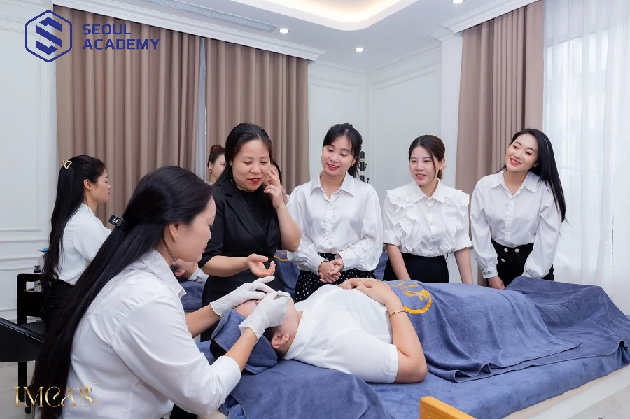 Học viện IMCAS đào tạo chuyên sâu về các kỹ thuật thẩm mỹ nội khoa