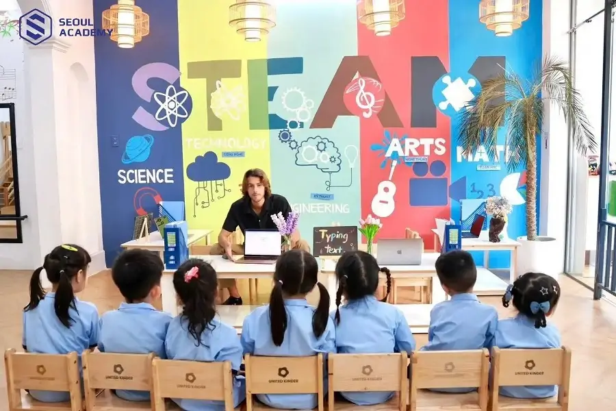 Thu nhập của giáo viên mầm non Quốc tế thường cao hơn mặt bằng chung và yêu cầu cũng cao hơn