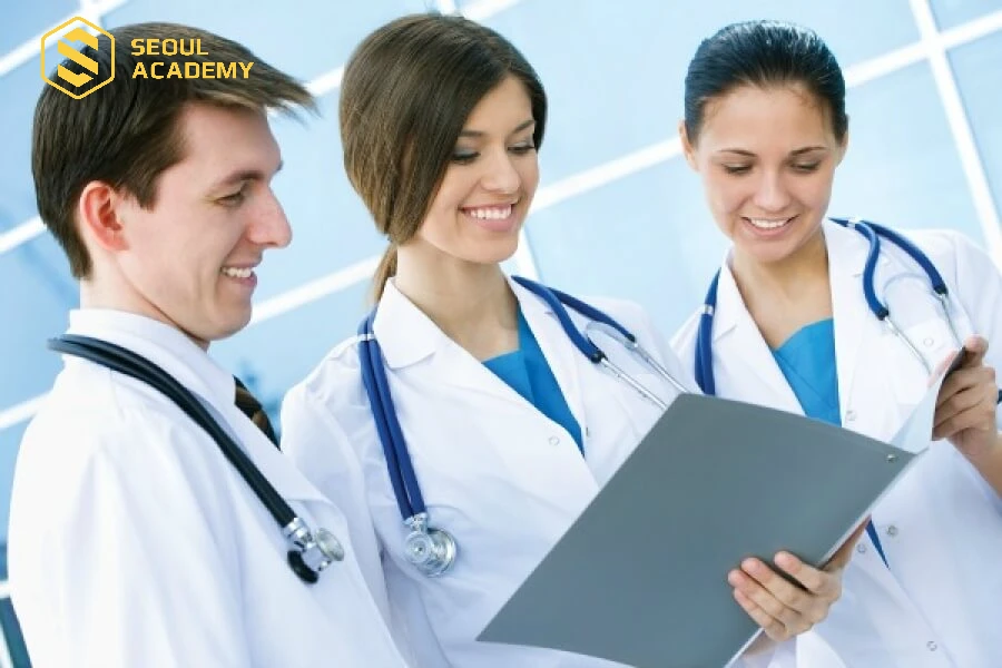 Y tá, điều dưỡng là lựa chọn phù hợp dành cho bạn