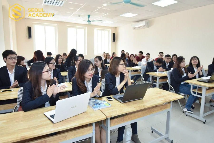 Học viện Ngân hàng nổi bật với các ngành tài chính