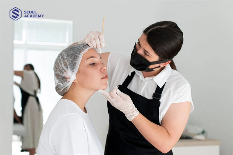 Điểm chung của mệnh thổ và nghề phun xăm là đều có tính cách kiên nhẫn