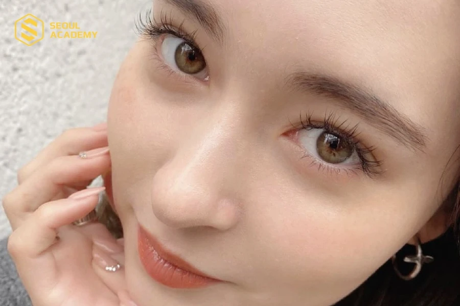 Phương pháp nối mi không keo đang ngày càng phổ biến