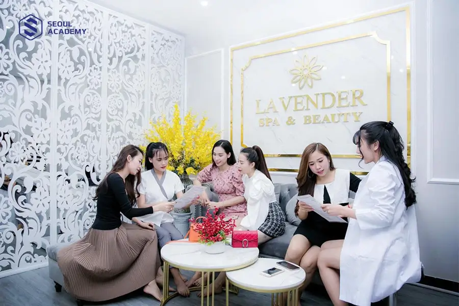 Đặt tên spa theo loài hoa, cây cỏ - thảo mộc như Mộc Miên Spa, Lotus Spa,...