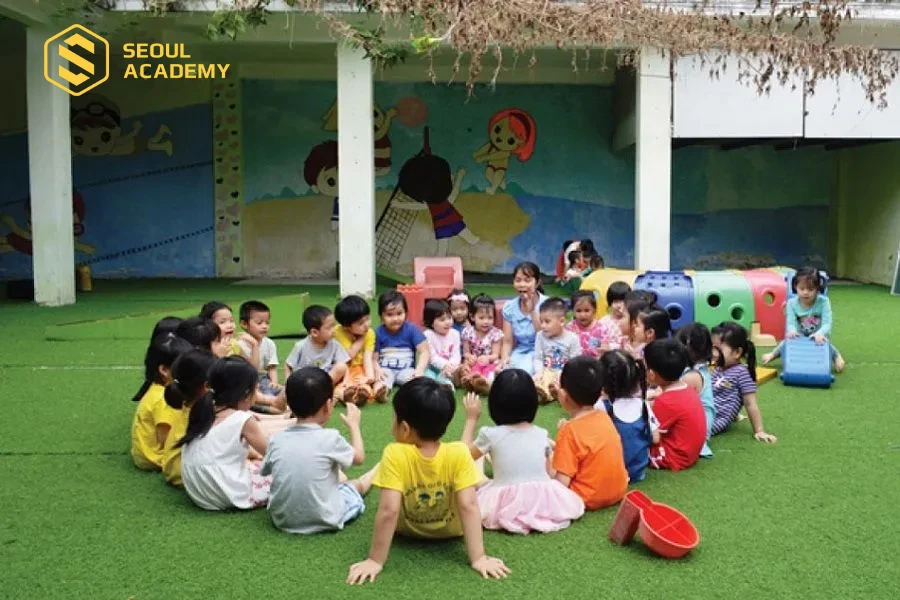 Trẻ em tự kỷ tại trung tâm giáo dục Hướng Dương