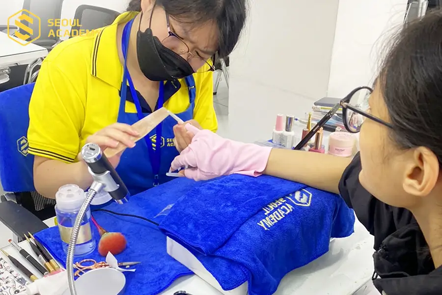 Khoá học nail chuyên nghiệp từ Seoul Academy