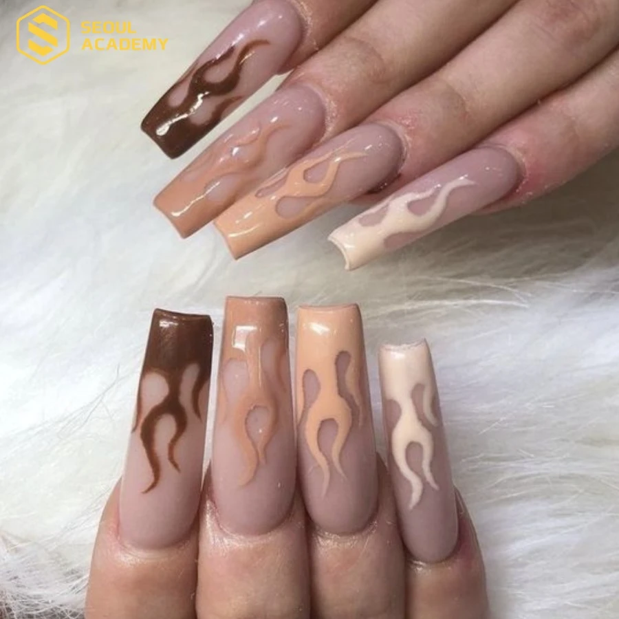 Chụp ảnh nail với thảm lông trắng