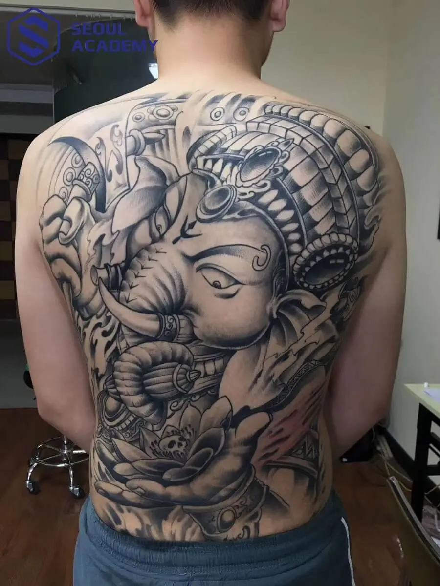 Hình xăm Thái Ganesh là vị thần của trí tuệ, may mắn và thành công