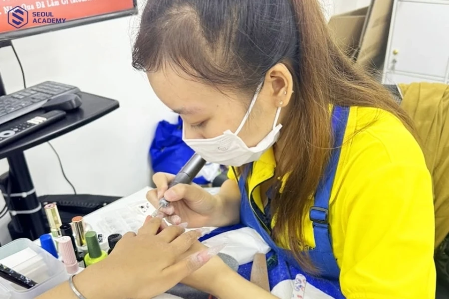 Tại Seoul Academy bạn phải thi để lấy chứng chỉ hành nghề
