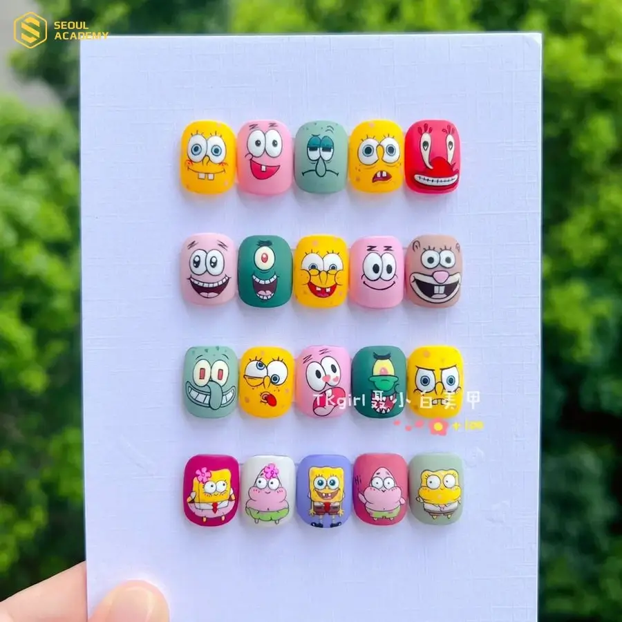 Nail bọt biển với nhiều màu sắc bắt mắt