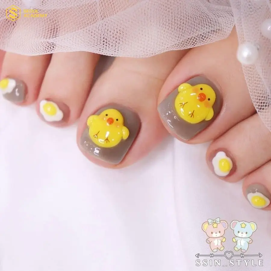 Bộ nail chân vịt vàng
