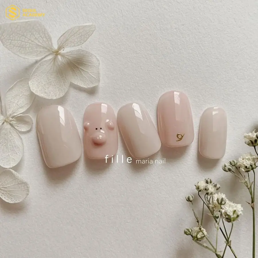 Nail họa tiết heo đơn giản