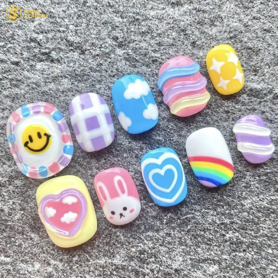 Các họa tiết nail được kết hợp hài hòa