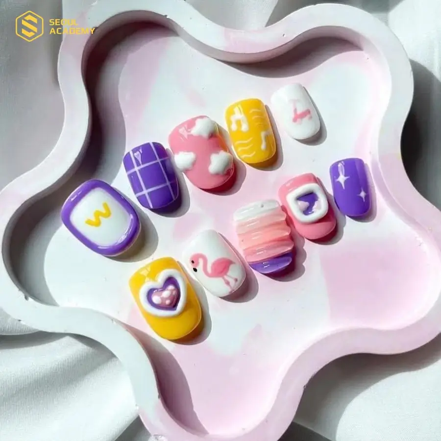 Màu sắc luôn được đầu tư với các bộ nail cho bé gái