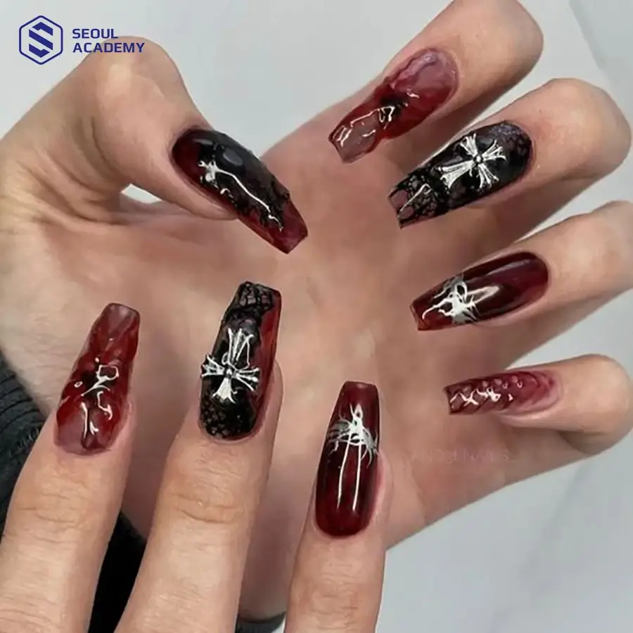 Bộ nail màu đỏ mận độc đáo và cá tính