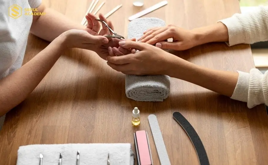 Thực hiện đúng theo quy trình để mở tiệm nail theo đúng quy định