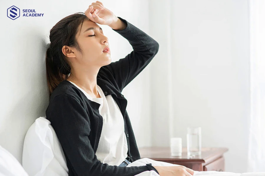 Cơ thể suy nhược cũng khiến móng chân bị sọc đen