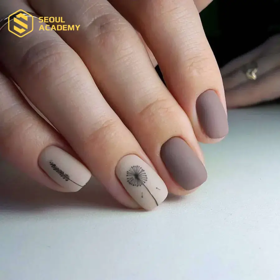 Sử dụng một màu sơn nhám duy nhất mang đến vẻ đẹp vừa đơn giản lại tinh tế cho đôi bàn tay