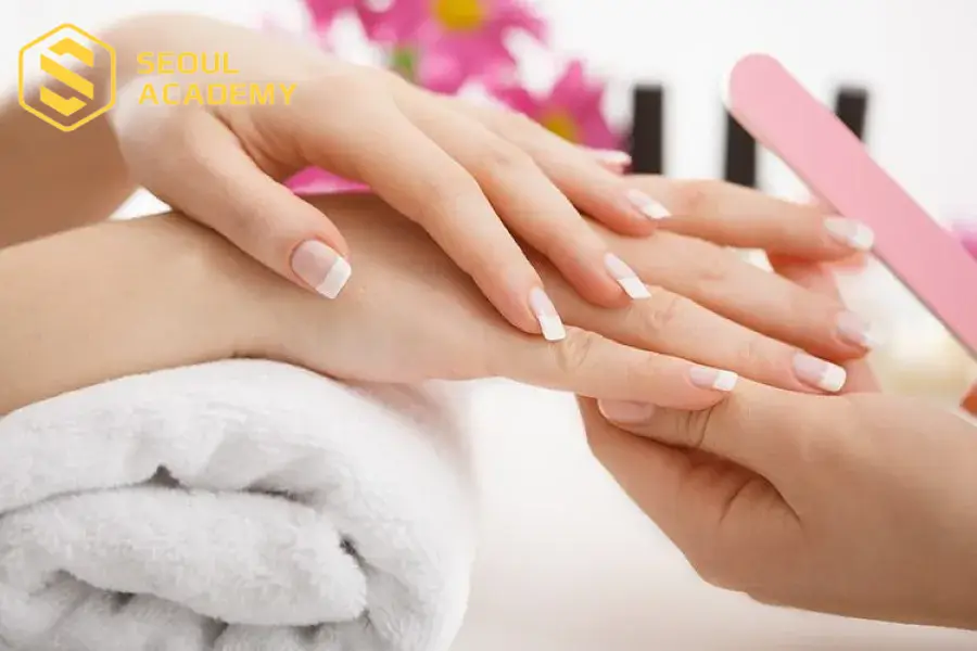 Thu nhập của nghề làm nail tại Việt Nam có cao không?
