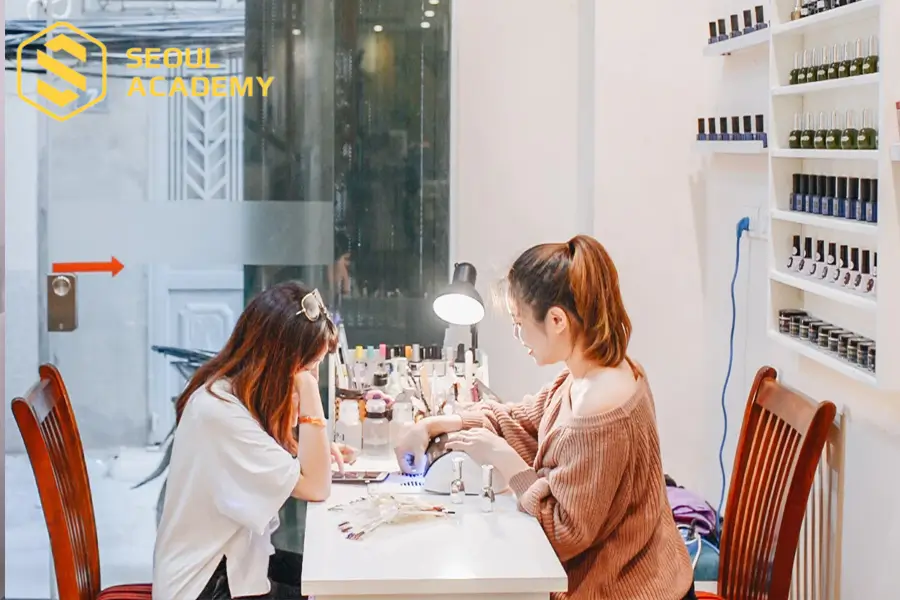 Kỹ thuật viên có nhiều kinh nghiệm và tay nghề cứng chắc chắn thu hút nhiều khách hàng