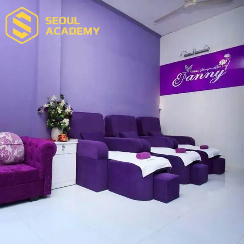 Salon Janny sử dụng công nghệ hiện đại nhất từ Hoa Kỳ để mang đến cho bạn dịch vụ nail cao cấp và hoàn hảo nhất