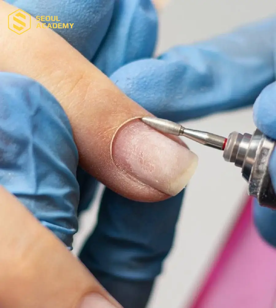 Chăm sóc móng cho nam uy tín tại Lisa Nail