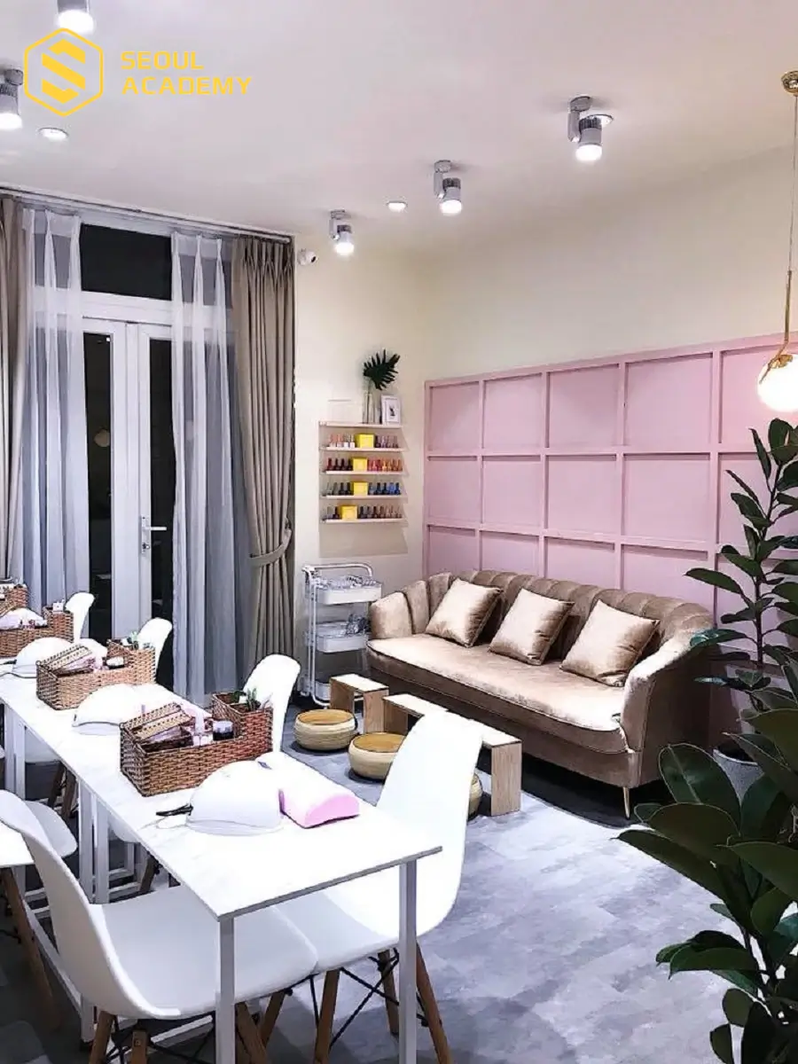 Chăm sóc móng chuyên nghiệp tại Bora Nail Bar