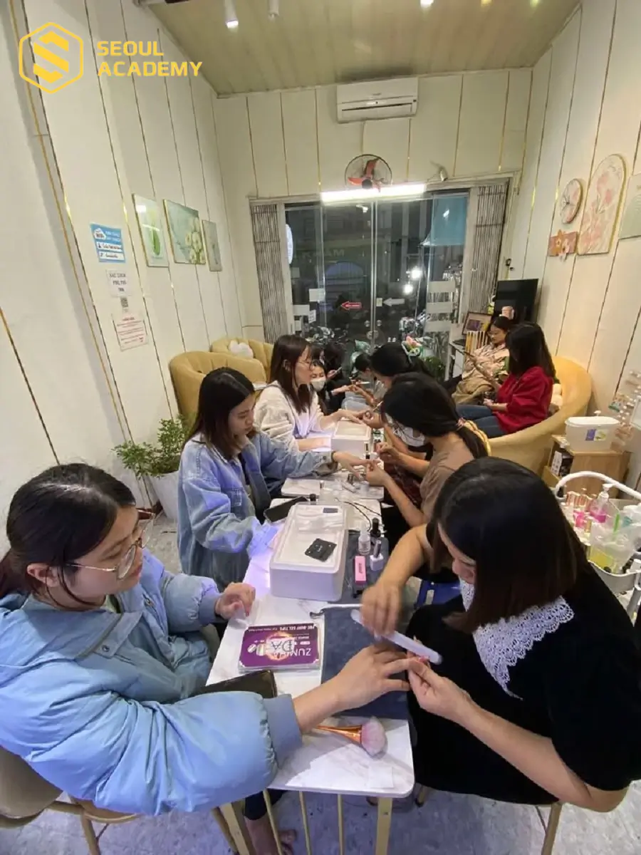 Coco Nail & Beauty có không gian làm đẹp khá thư giãn, chuyên nghiệp