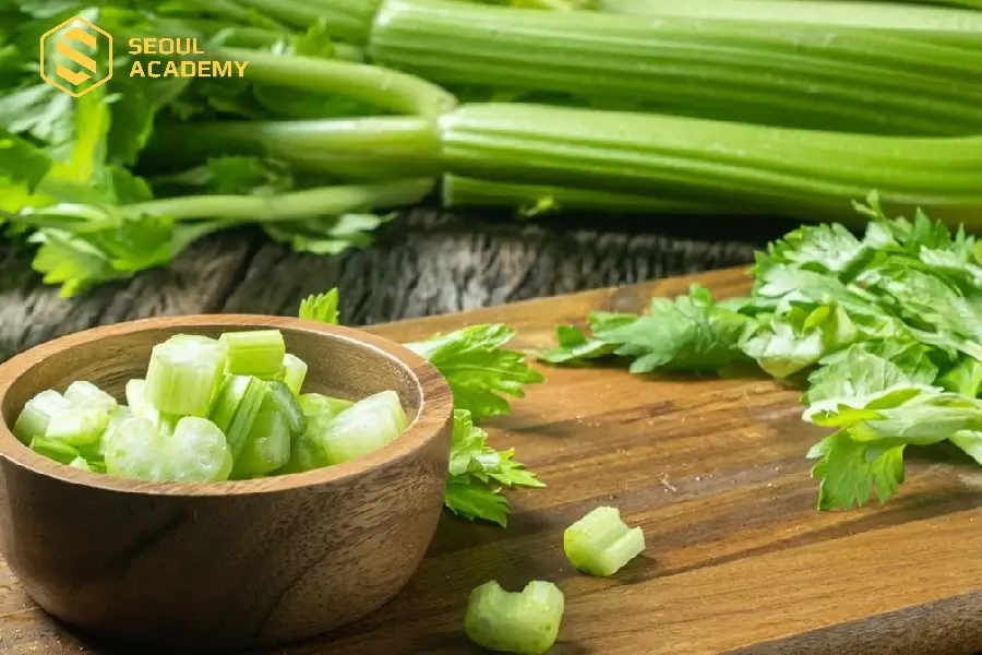 Cần tây có khả năng giải độc cơ thể, giúp loại bỏ carbon dioxide