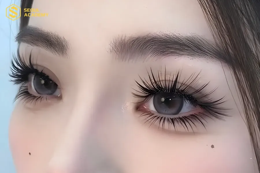 Theo học tại MinAnh Beauty & Academy để được đào tạo nối mi bài bản