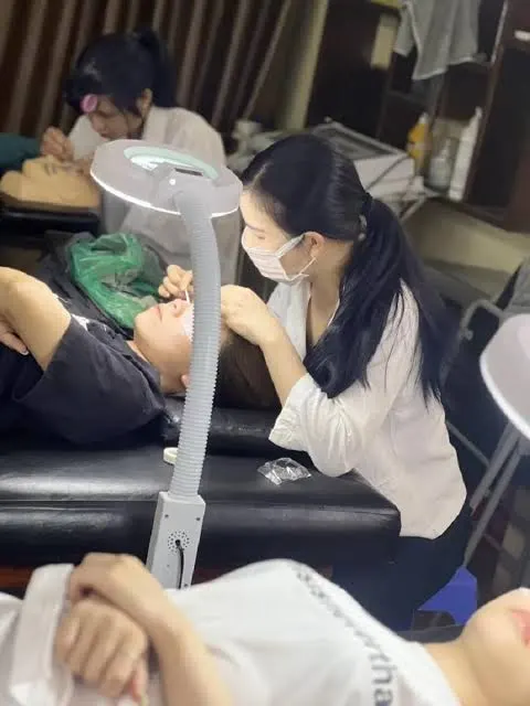 Hà My là địa chỉ nối mi nối tiếng với kỹ thuật nối mi hiện đại