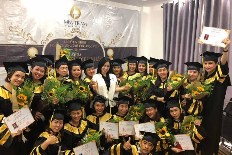 Miss Tram Academy hỗ trợ cấp chứng chỉ tại Hoa Kỳ và Úc