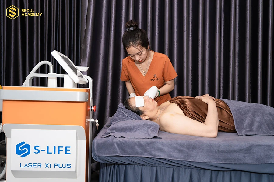 Chi phí thuê nhân viên mỗi tháng khoảng 5.000.000 - 8.000.000 vnđ