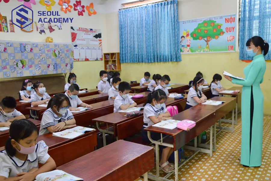 Áp lực học tập đè nặng lên học sinh quá lớn