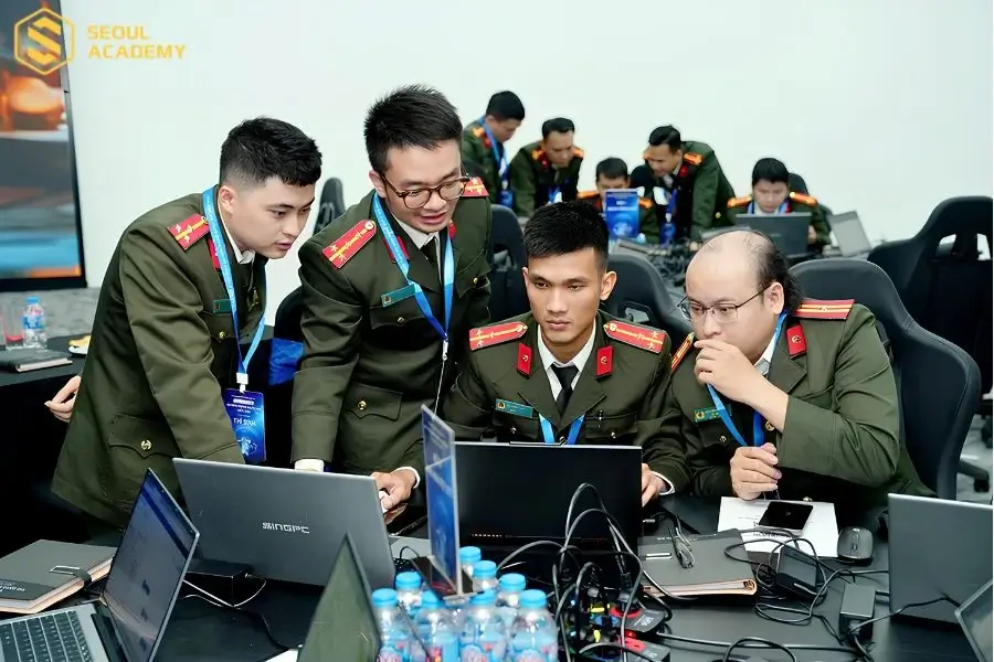 An ninh mạng trở nên quan trọng bởi các hành vi đánh cắp dữ liệu ngày càng nhiều