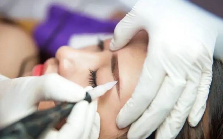 Phun mày tán bột là lựa chọn hoàn hảo