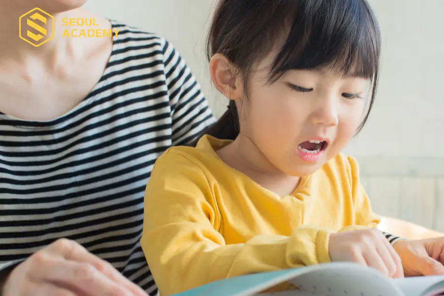 Hãy để trẻ được phép sai và sửa mỗi khi tập đọc