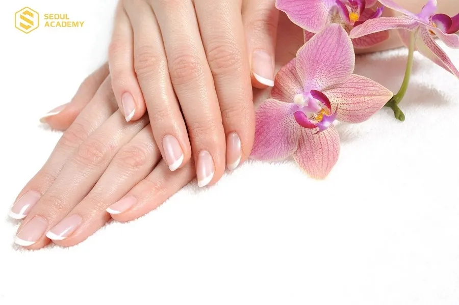 Chăm sóc móng đúng cách tại nhà để móng khỏe mạnh, trắng sáng như mong đợi